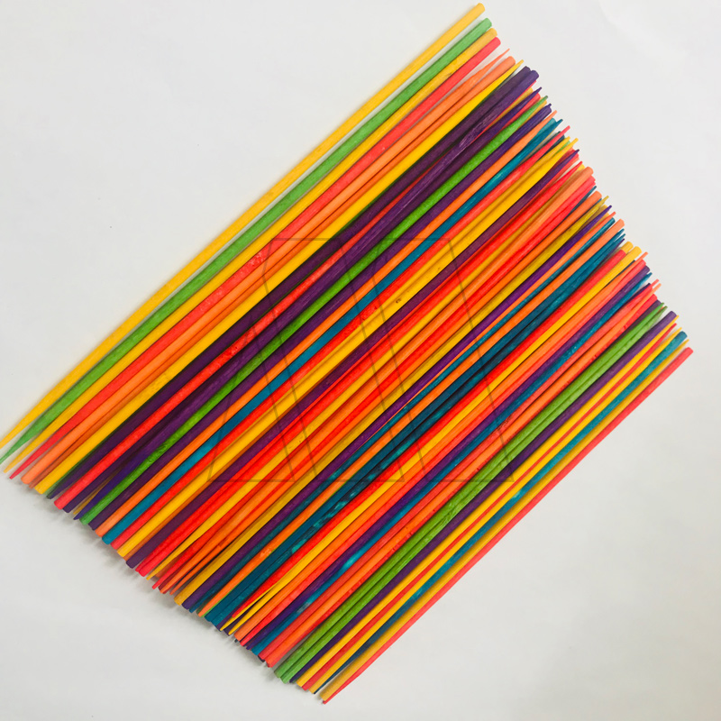 PALITO DE BROCHETT DE BAMBU COLOR FINO 20 CM.X90UN