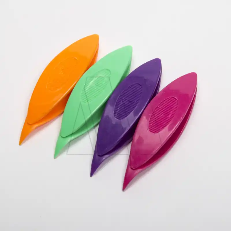 NAVETA PLASTICA P/BORDAR CBX X 10UN