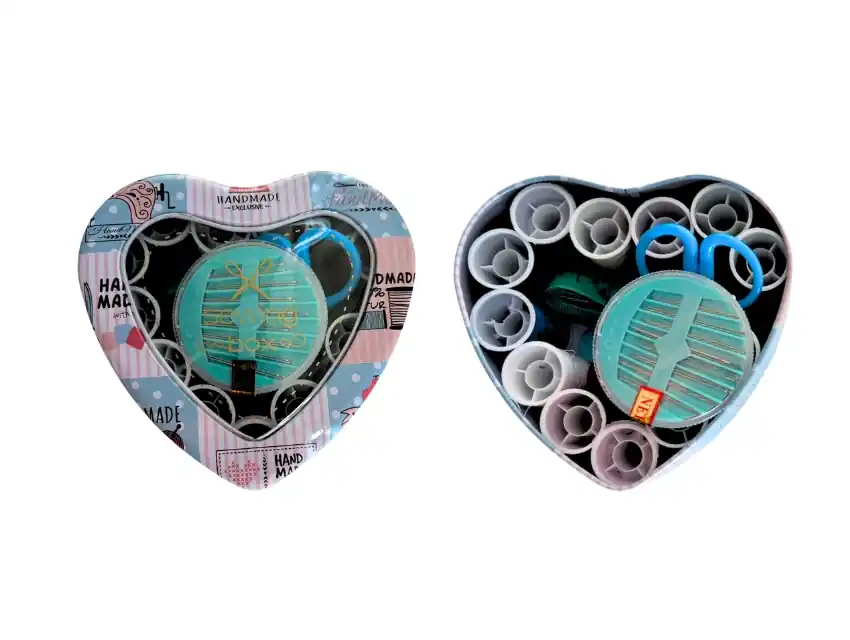 COSTURERO CAJA KIT DE COSTURA CORAZON 11CM X 12CM