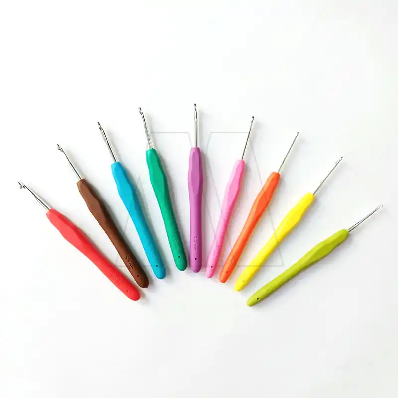 AGUJA CROCHET MANGO SILICONADO SURTIDO X 9UN