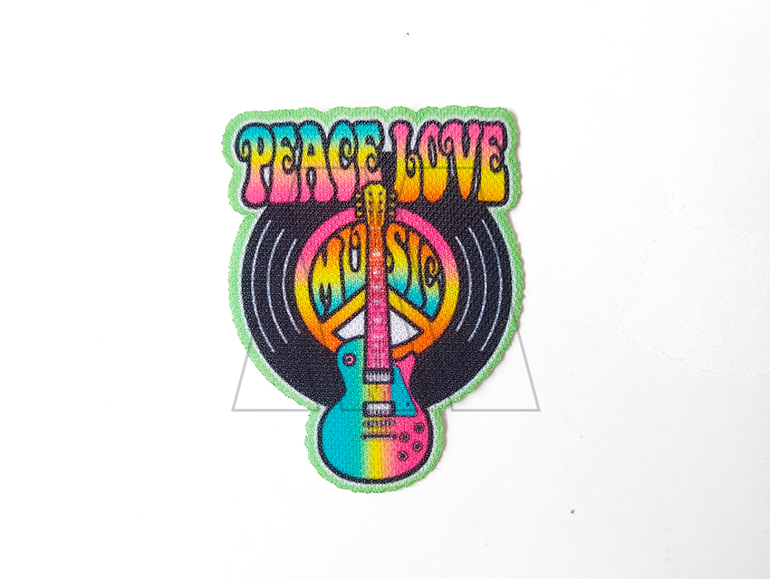 APLIQUE ESTAMPADO TERMOAD PEACE-LOVE X 6UN