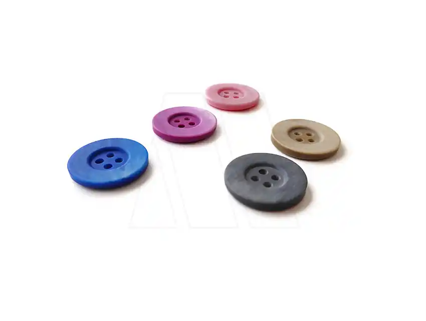 BOTON POLIESTER NUBE T 24