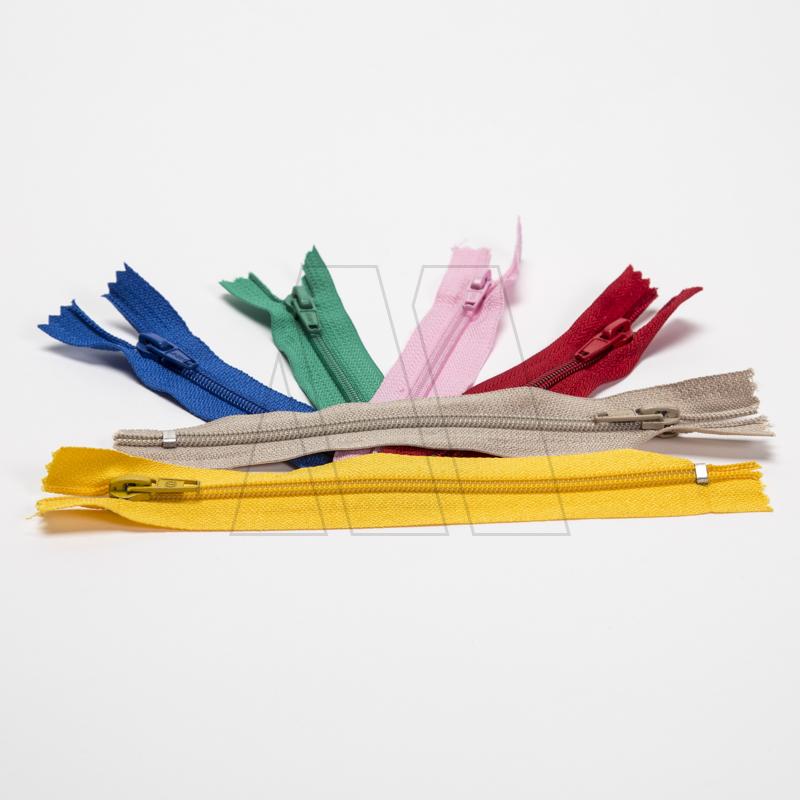 CIERRE NYLON REFORZADO 25CM