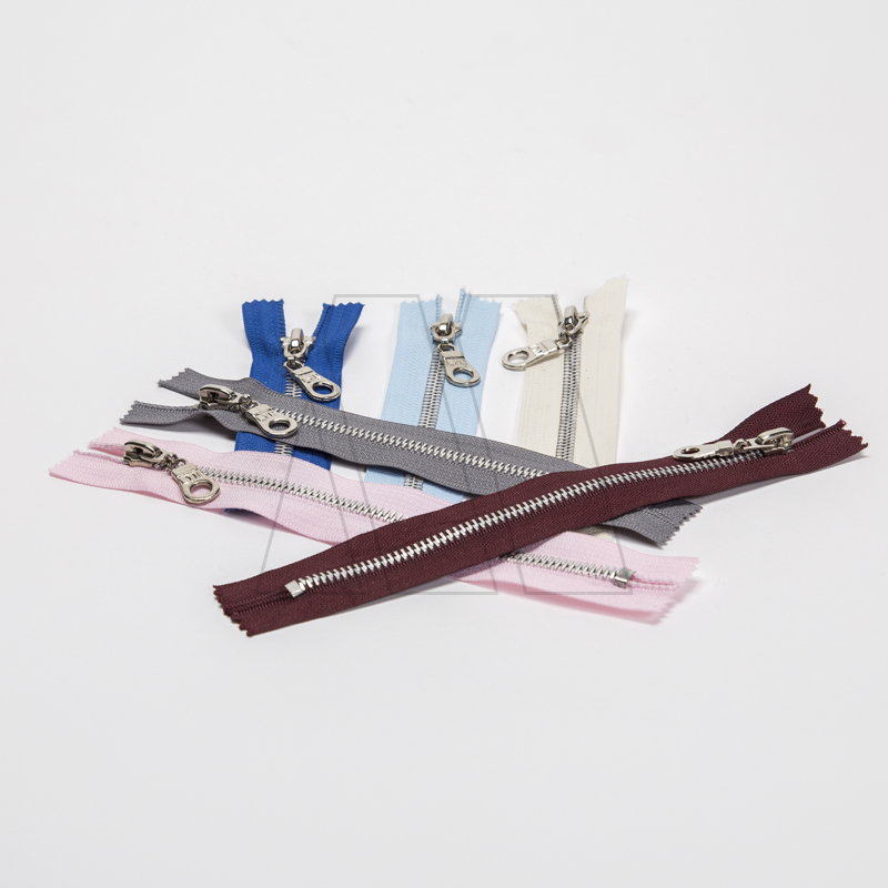 CIERRE FIJO ALUMINIO C/COLGANTE EUROPEO 18CM