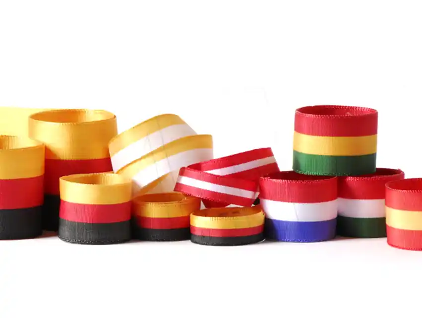 CINTA BANDERAS EXTRANJERAS CORDON DE ORO 40MM X 10MTS