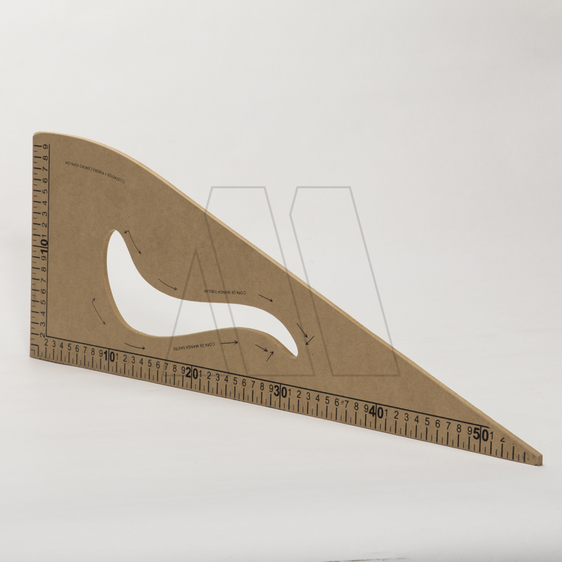 ESCUADRA DE FIBROFACIL MODISTA X 50CM