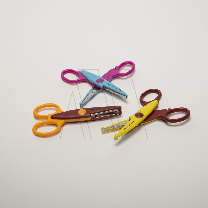 TIJERAS C/FORMA CBX 13,5CM X 6UN 