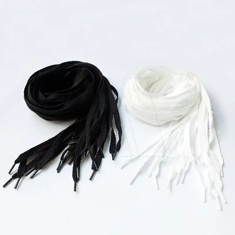 CORDON CHATO POLIESTER P/ZAPATILLAS BLANCO/NEGRO 90CM X 10 PARES