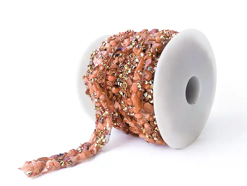 GALON TERMOADHESIVO PIEDRAS CON STRASS HOT TRANSFER 15MM X 5YDS