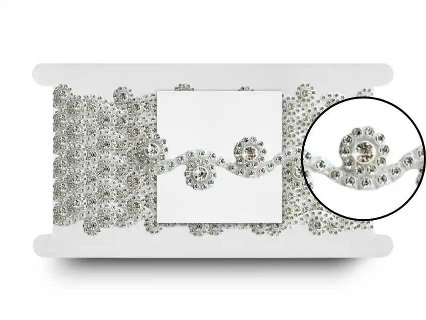 GALON PLASTICO BLANCO CON STRASS VIDRIO GRACE 2CM X 5YDS