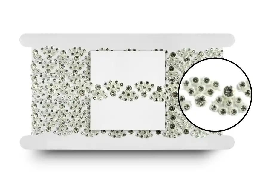 GALON PLASTICO BLANCO CON STRASS VIDRIO MARLENE 2CM X 5YDS