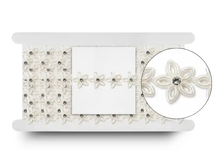 GALON PLASTICO CON STRASS FLOR 1,5CM X 9,14MTS