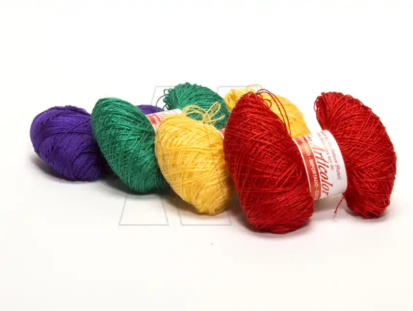 HILO P/BORDADO CHINO ARTICOLOR 6UN X 10GRS