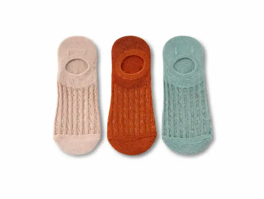 MEDIA DE POLIESTER INVISIBLE LISA SURTIDO X PAR T.UNICO