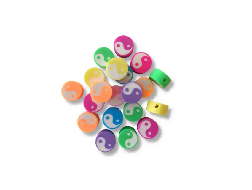 CUENTAS DE FIMO YING Y YANG 10MM X 20GRS (50UN APROX)