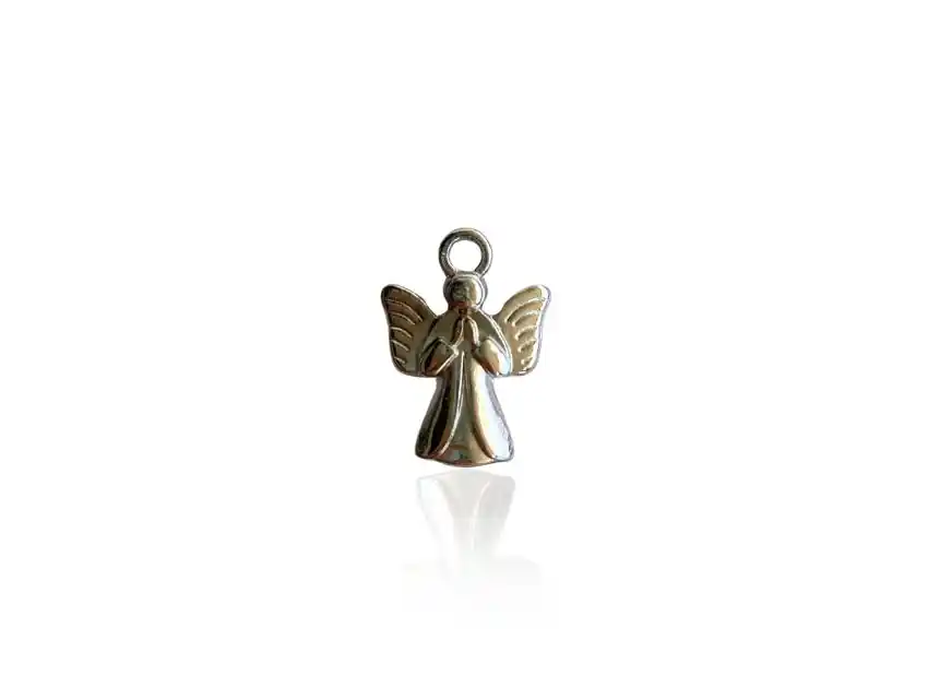 DIJE METALICO NIQUEL ANGEL REZANDO 1,5CM X 1,5CM X 50GRS 50UN APROX