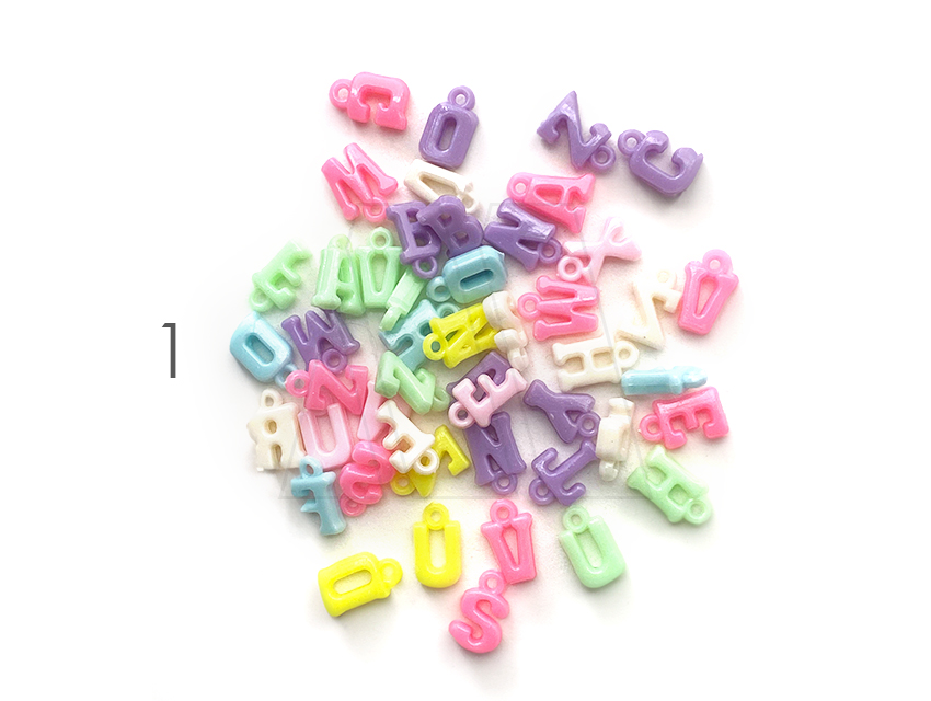 CUENTAS DE PLASTICO LETRAS 10MM X 125GRS