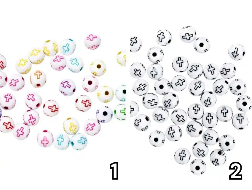 CUENTAS DE PLASTICO REDONDAS CON CRUCES 8MM X 125GRS (400 UN APROX)