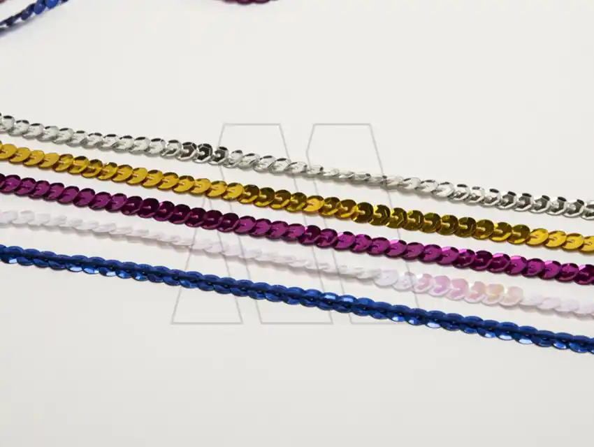 HILO DE LENTEJUELAS METALIZADAS CUBE 6MM X 20MTS