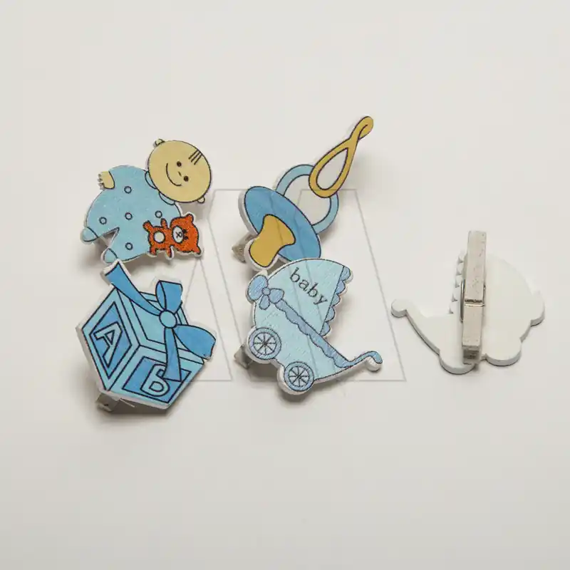 BROCHE DE MADERA CBX C/APLIQUE NENE X 10 UN