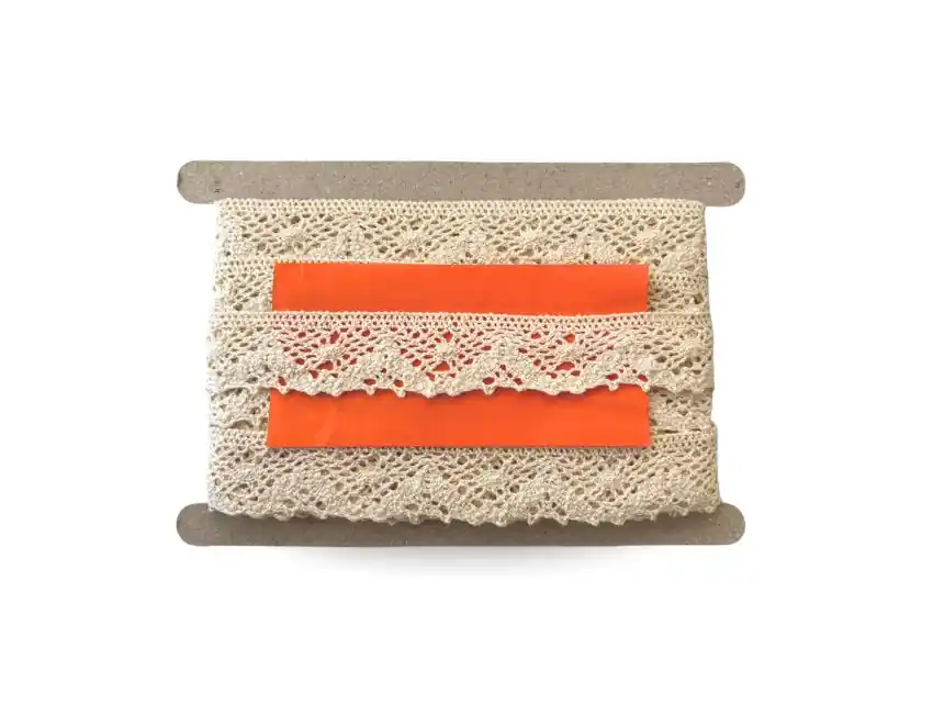 PUNTILLA ALGODON NATURAL BOLILLO 2,7CM X 9,14MTS