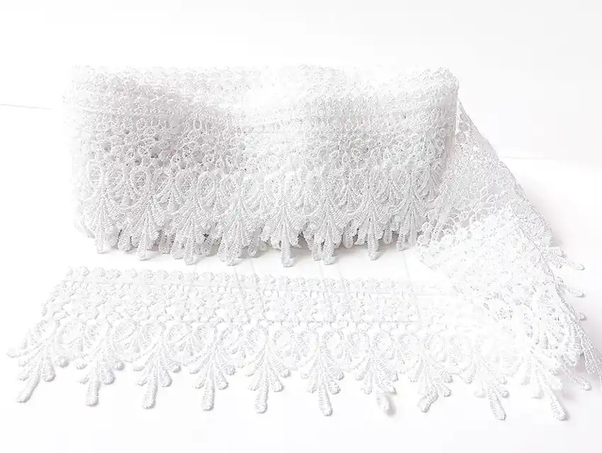 GUIPURE PARIS 9 CM X 13,7 MTS