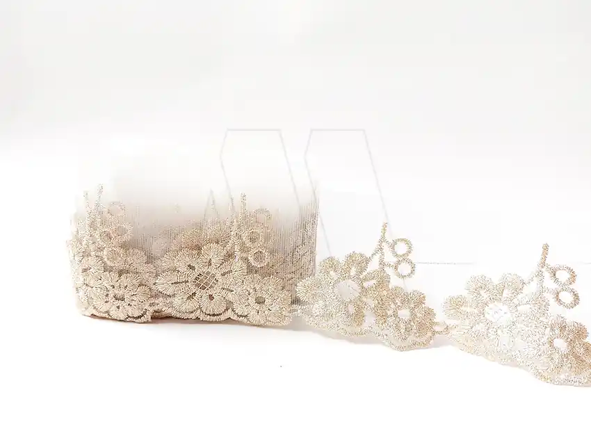 TUL BORDADO VIENA 9 CM X 13,7 MTS