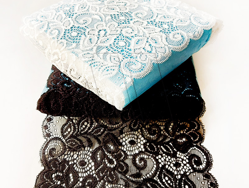 PUNTILLA LYCRA HORTENSIA BLANCA - NEGRA 17,5CM X 10MT