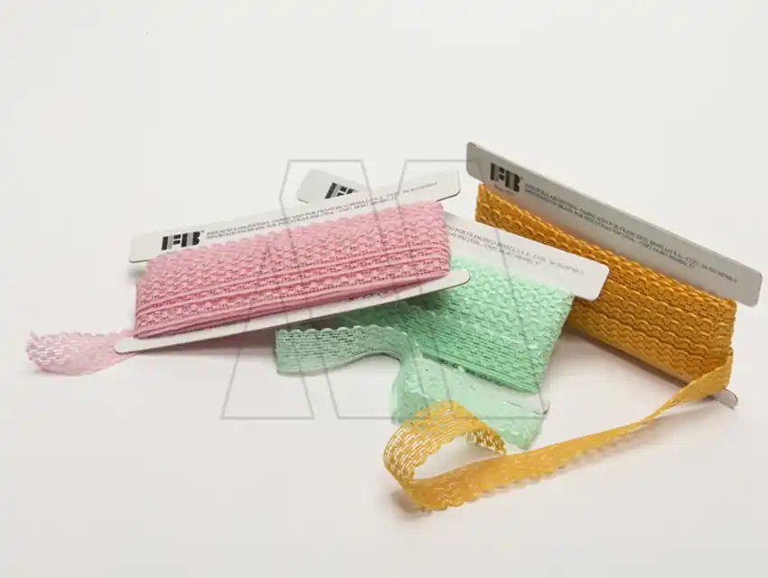 PUNTILLA NYLON TRIPLE 2,2 CM X 10 MTS